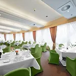 Vivaldi 4*