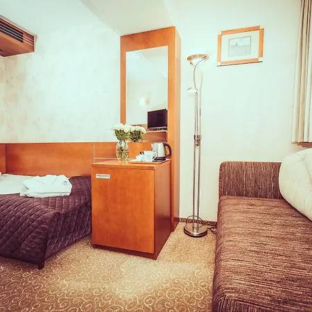 فيفالدي 4* بوزنان