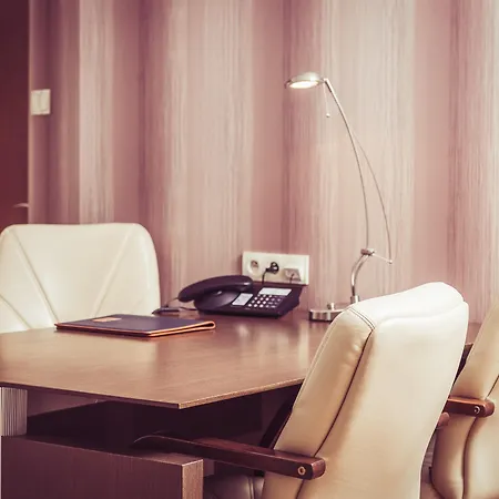 ホテル ヴィヴァルディ ポズナン