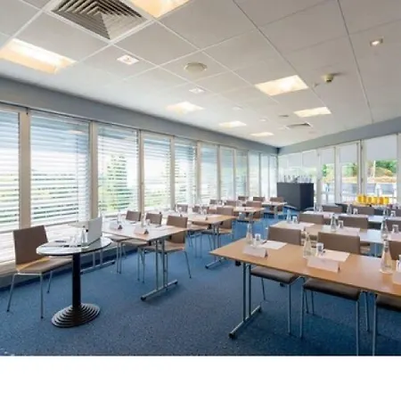 ヴィヴァルディ ホテル 4*