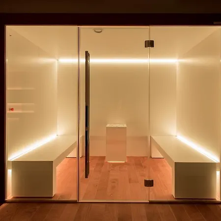 ヴィヴァルディ ホテル 4*