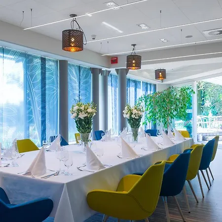 ホテル ヴィヴァルディ ポズナン